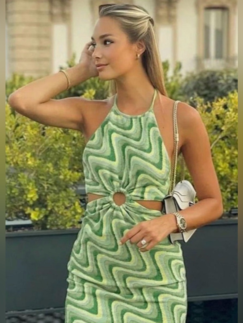 Zara halter mini dress featurin a wavy print & a central ring cutout detail XS